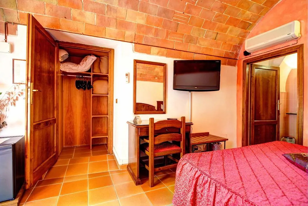 Hotel Residence Villa Rioddi Volterra Itália